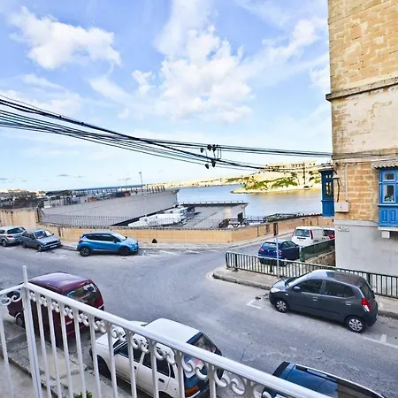Eight Point Living Br6 Holiday home Birgu