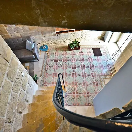 Eight Point Living Br6 Holiday home Birgu