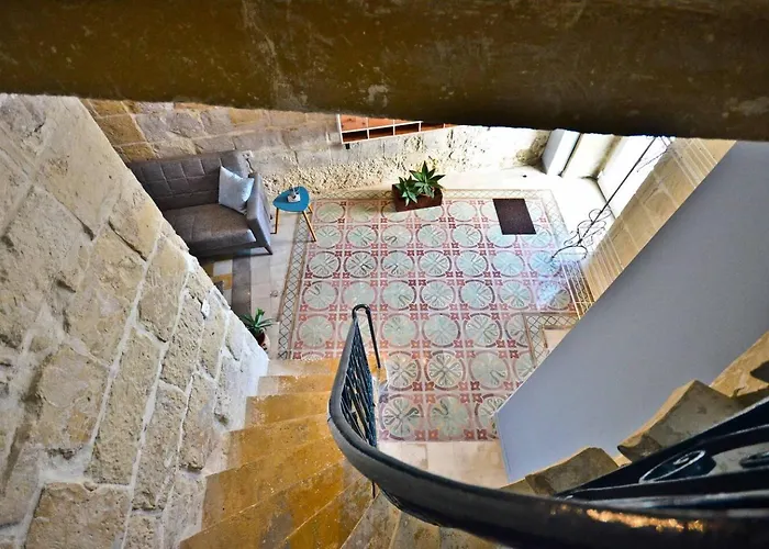 Eight Point Living Br6 -